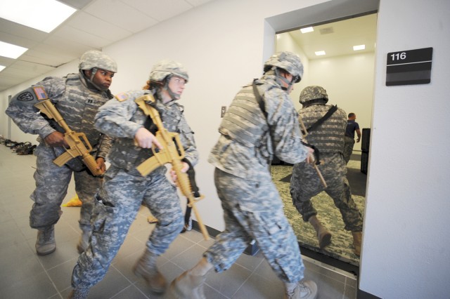 Tactical force: Fort Hood offers combatives training