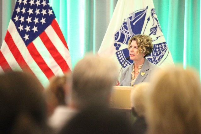 Survivors present issues to leadership at Army Family Action Plan Summit