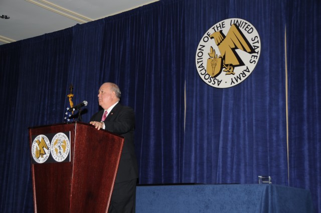 Under SecArmy discusses key issues at the 2011 AUSA Annual Meeting and Exposition