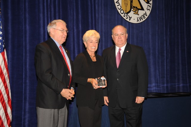 DA Civilians recognized for outstanding service