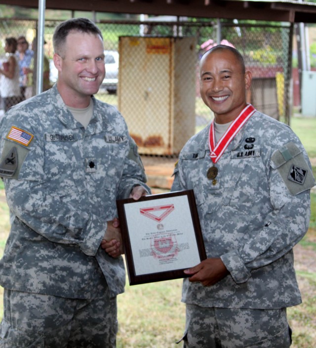 Former FEST-A Commander presented with Bronze de Fleury Medal