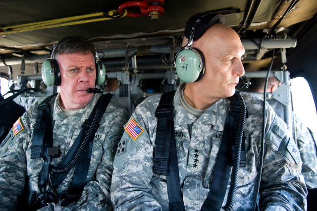 Odierno visits commands at Fort Bragg