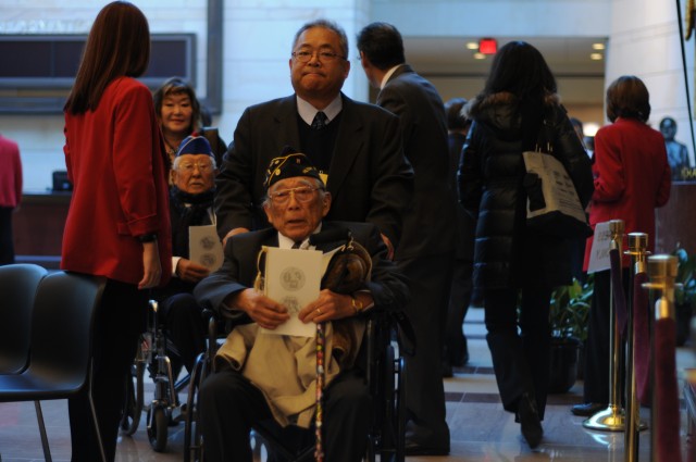 Japanese-American vets earn nation's highest civilian honor