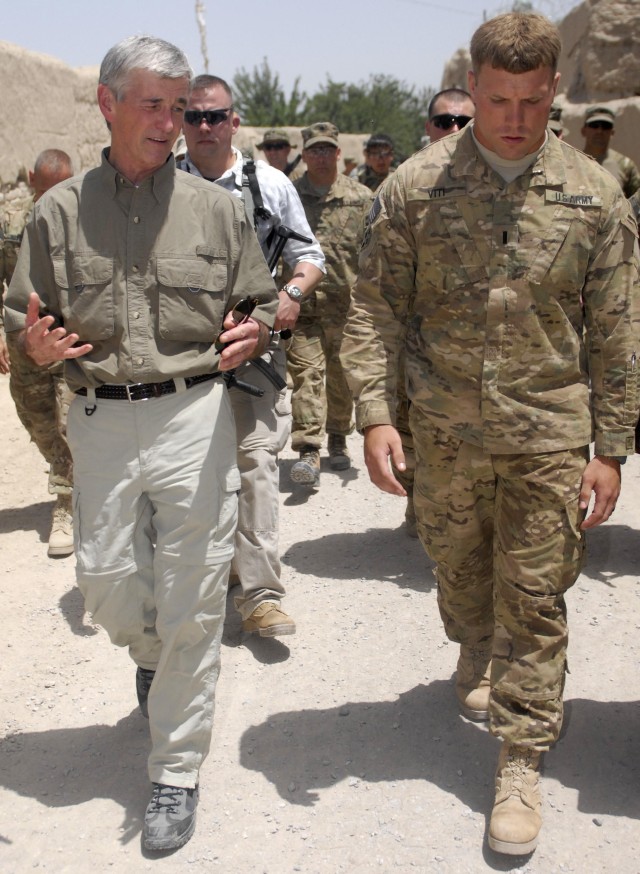 McHugh says balance needed as war draws down