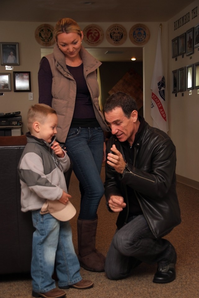 Author visits children of fallen heroes