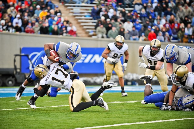 CSA Odierno attends Army vs. Air Force game