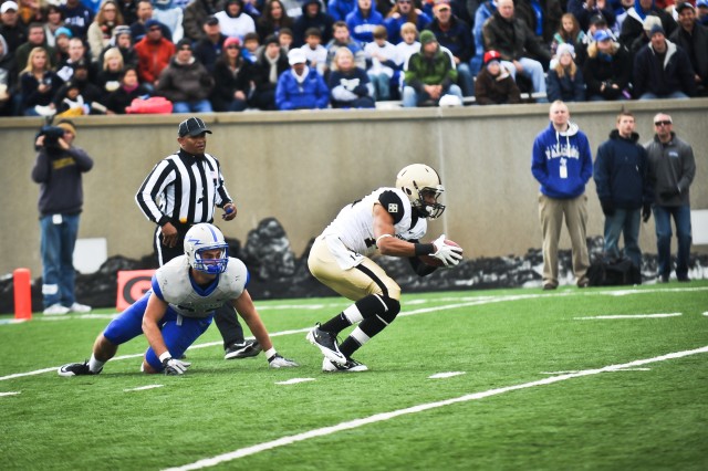 CSA Odierno attends Army vs. Air Force game