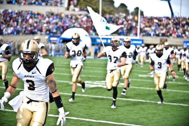 CSA Odierno attends Army vs. Air Force game