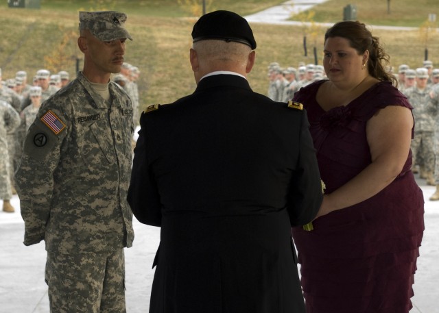 Deploying Des Moines Reserve Soldier and fiancee marry