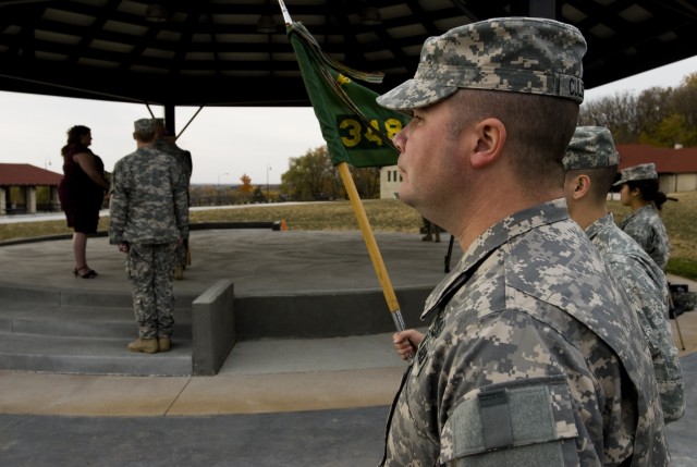 Deploying Des Moines Reserve Soldier and fiancee marry