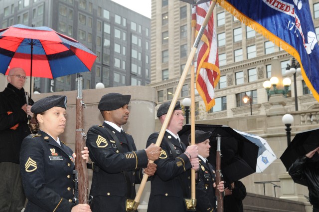 Chicago Army Recruiting Battalion Color Guard open 'Call for Photos' ceremony