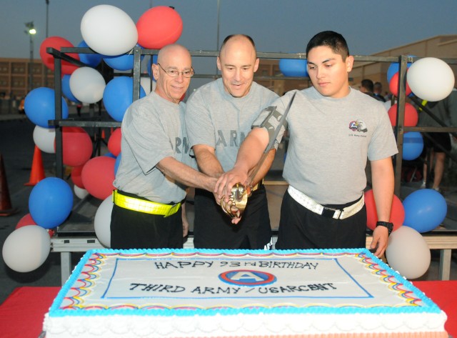 Third Army celebrates 93rd birthday with 5K run/walk