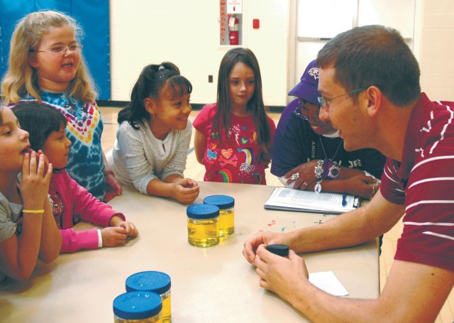 ARL celebrates National Chemistry Week