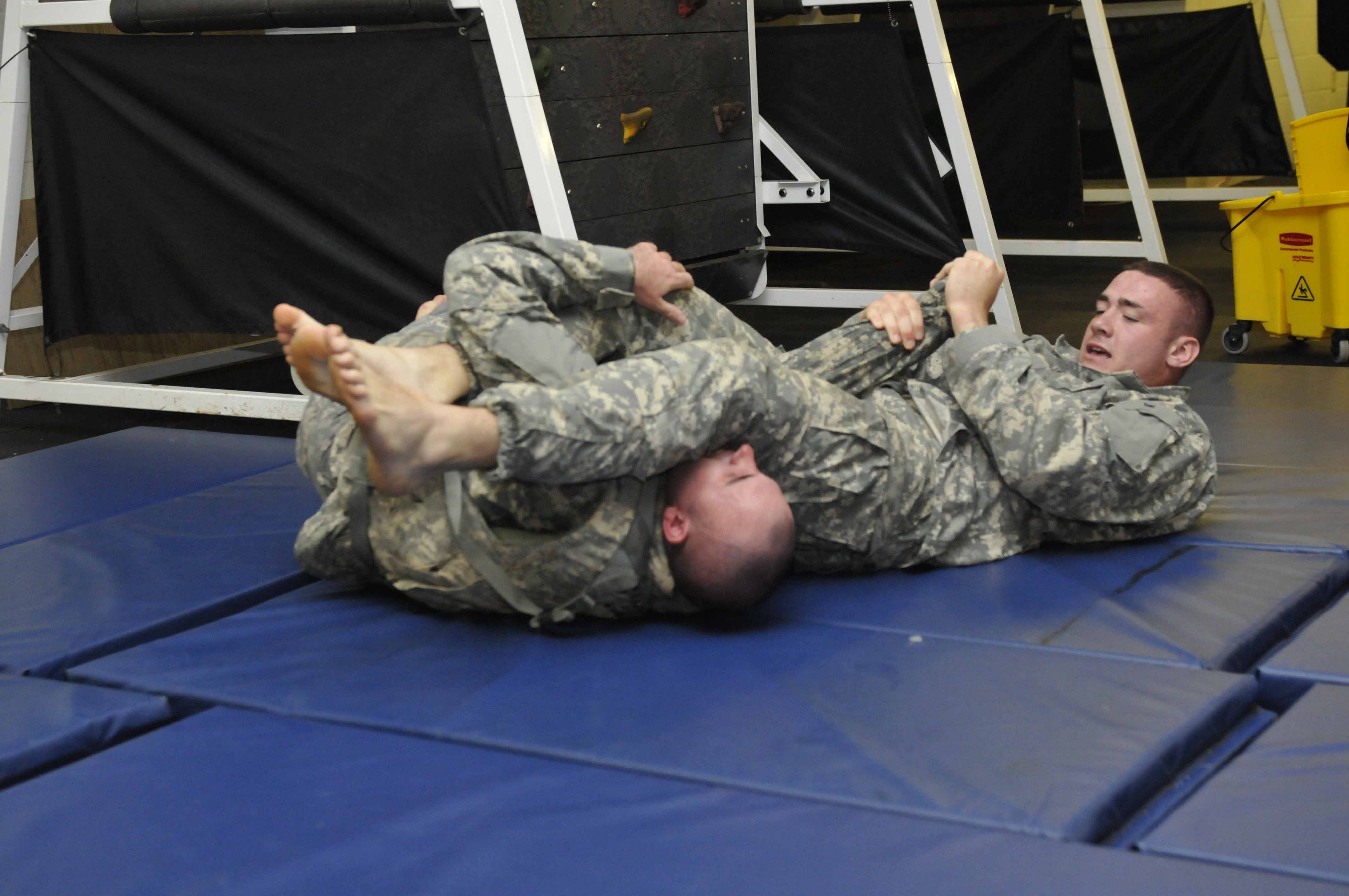 Combatives course builds Soldiers' confidence, individual skills