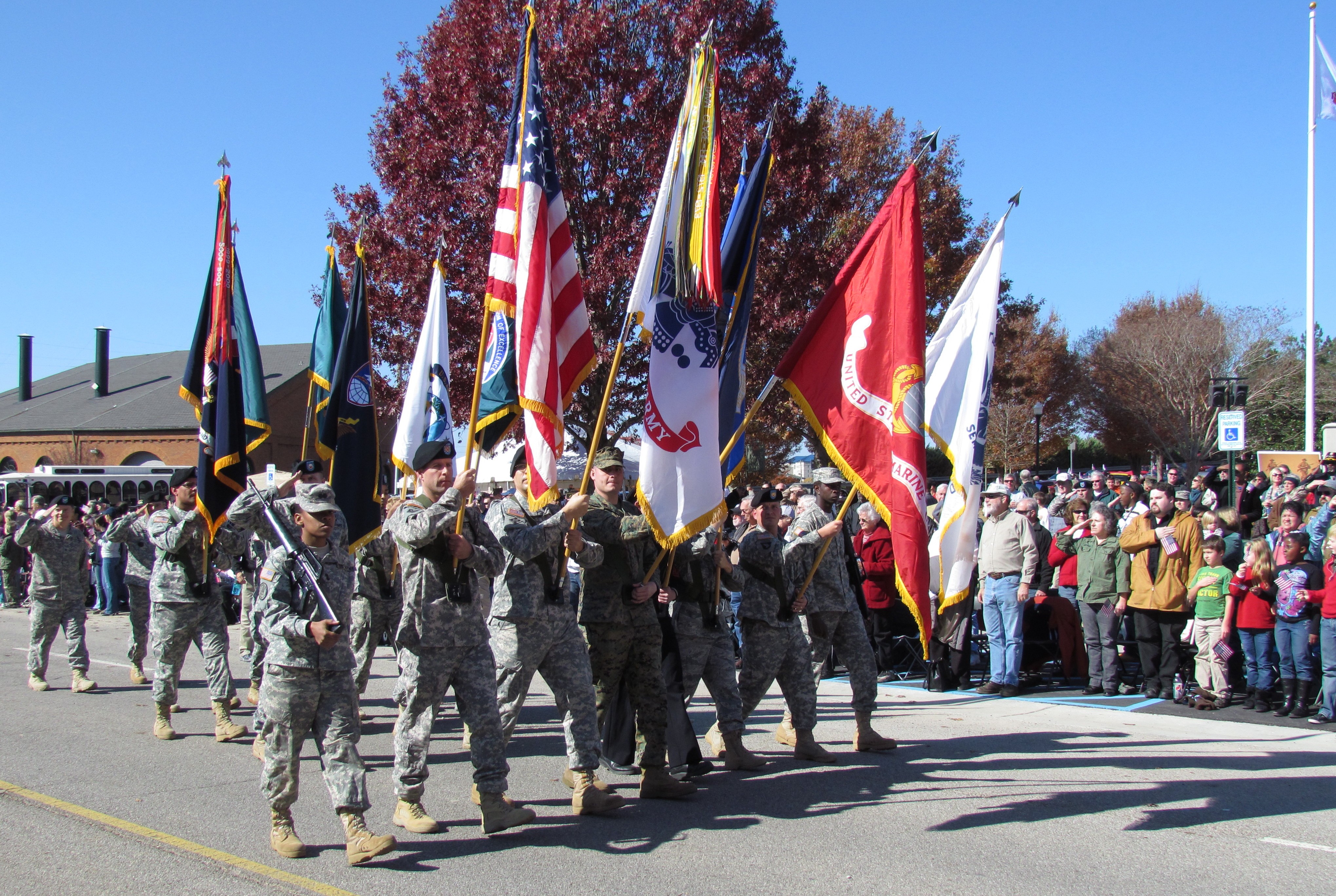 Parade Inspires With Red White And Blue Article The United States Army