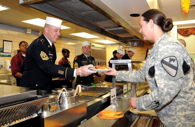 Installation events help Soldiers, Families give thanks