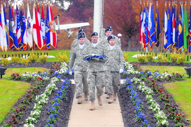 Army Cyber Command pays homage to veterans