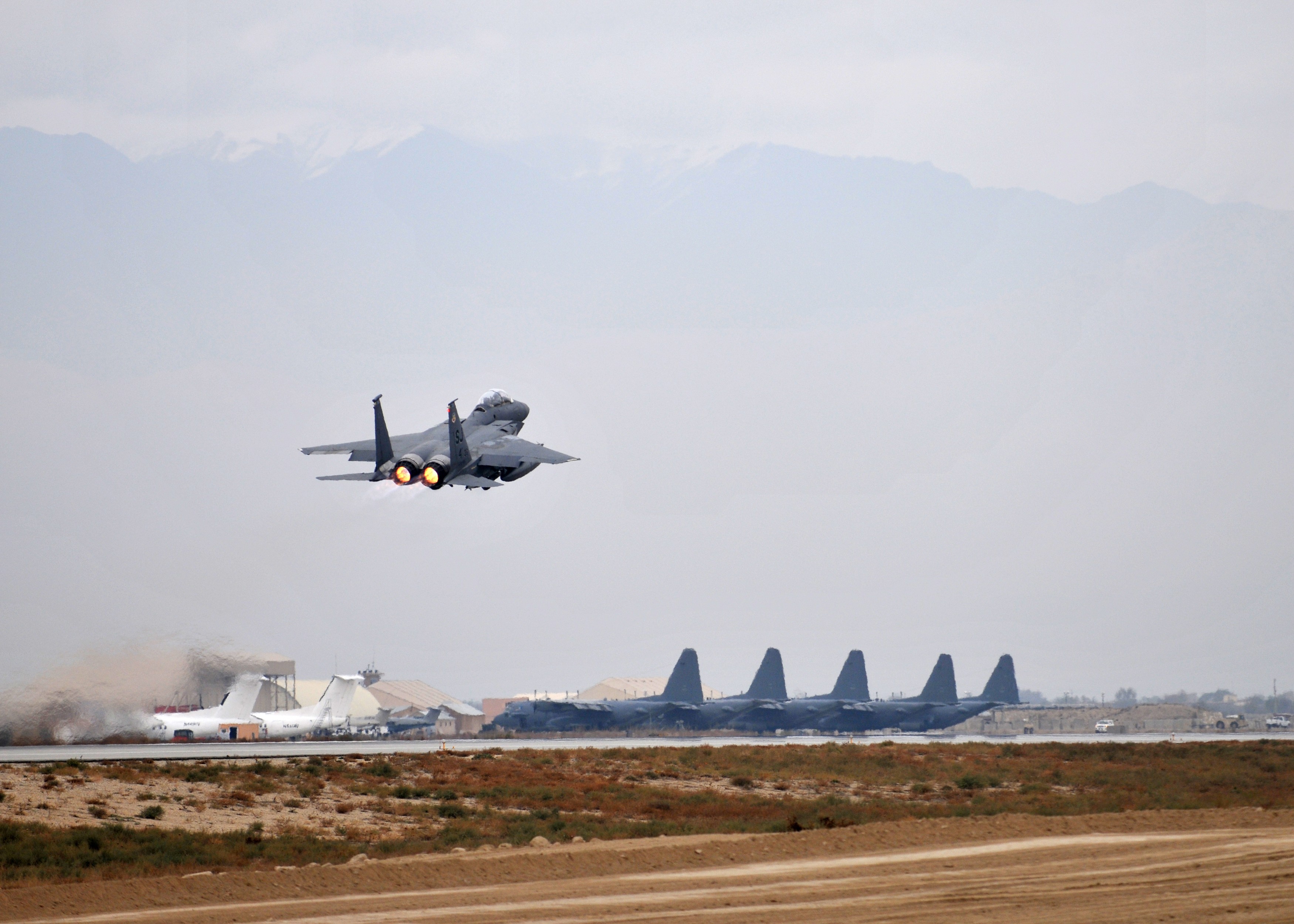 ISAF Commander observes close air support operations | Article | The