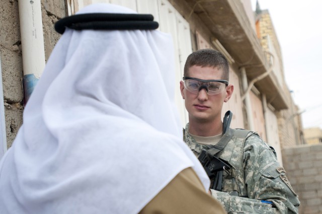 Infantrymen ensure smooth passage of U.S. military forces through Baghdad