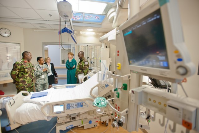 Belvoir hospital hosts Kenyan military officers
