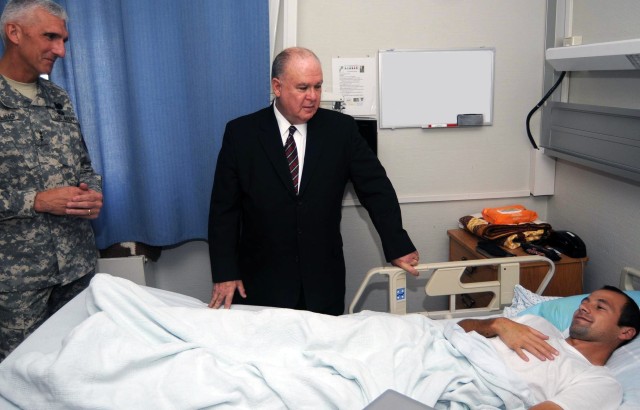 Westphal visits wounded warriors in Landstuhl Regional Medical Center