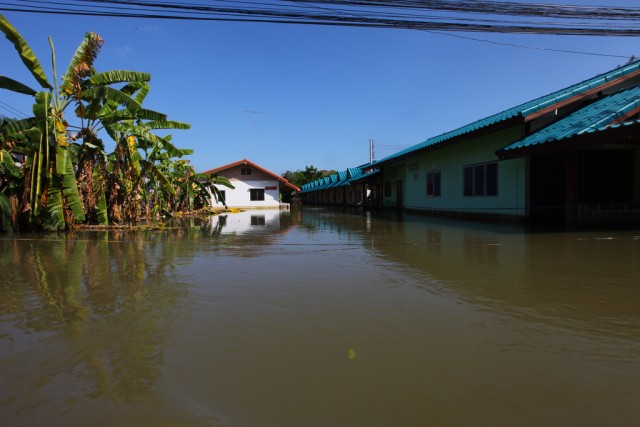 Eighth Army supports flood relief operations in Thailand