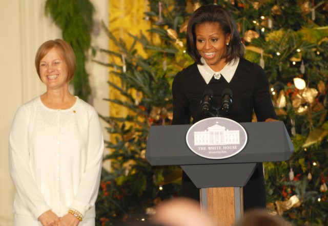 First Lady kicks off holiday season with military families