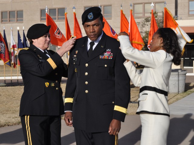Army CIO promotes NETCOM deputy commander