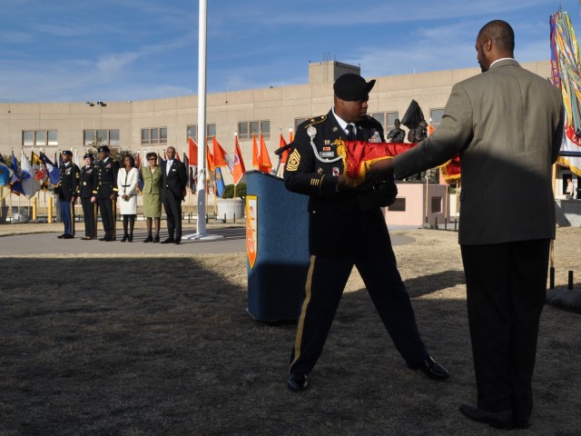 Army CIO promotes NETCOM deputy commander