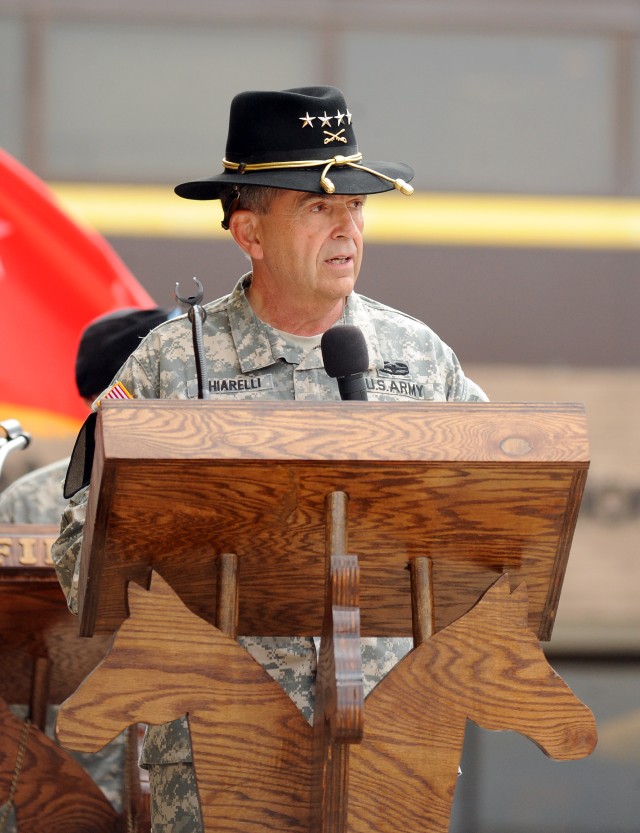 Vice Chief honors former Fort Hood command team at departure, retreat ceremony