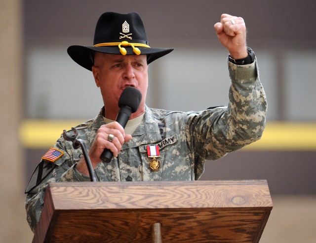 Vice Chief honors former Fort Hood command team at departure, retreat ceremony