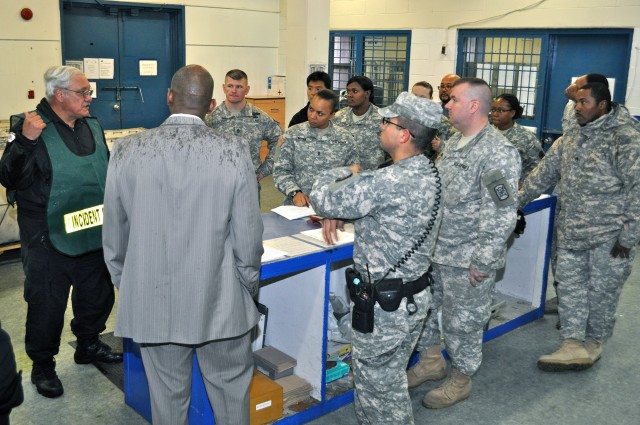Yongsan Mailroom trains to keep Community safe