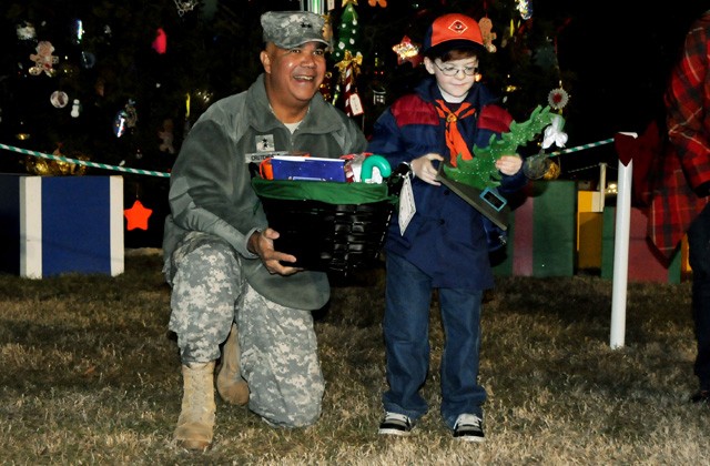 Tree lighting kicks off holiday season