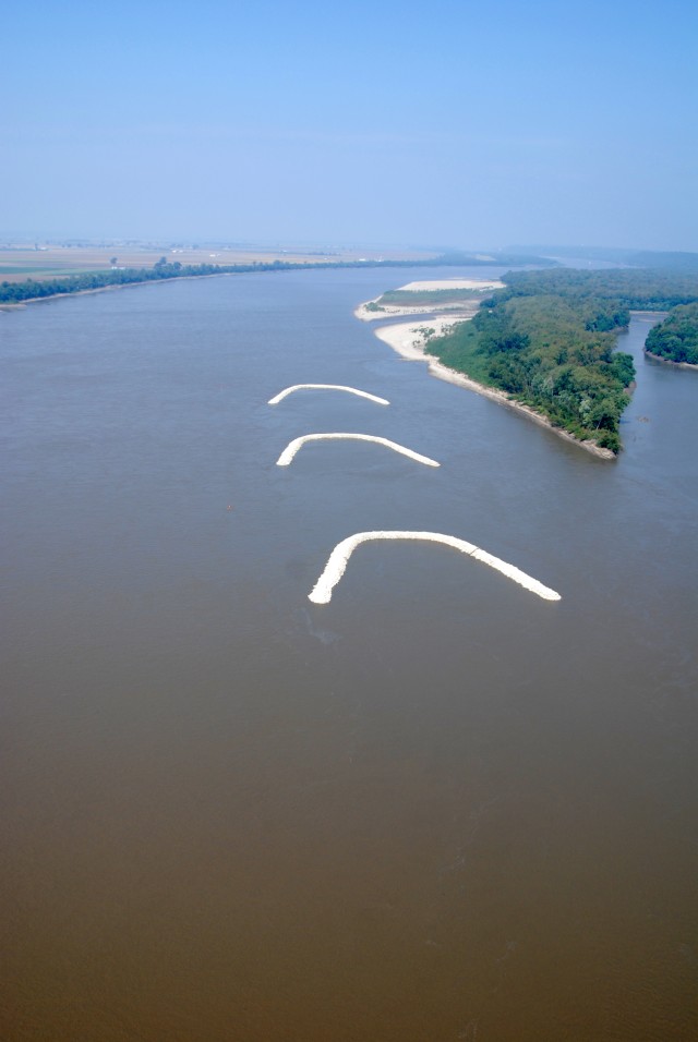 Cheverons in the Mississippi River