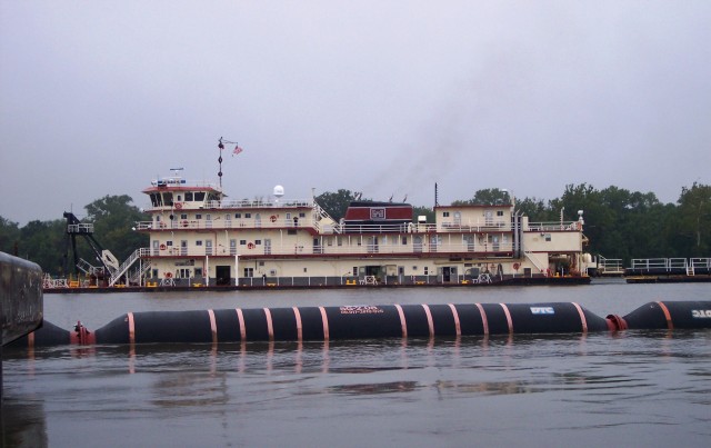 Flexible pipe helps USACE, St. Louis District's Dredge Potter create habitats