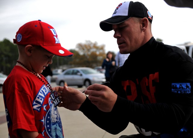 WWE Superstars, Divas surprise Soldiers at work