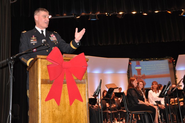 FORSCOM Band, Fayetteville Symphonic Band perform rousing joint Holiday Concert