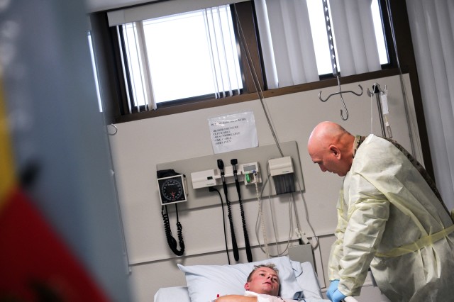 Chief of Staff of the Army visits Landstuhl Regional Medical Center