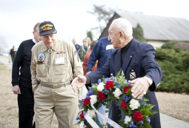 World War II veterans lay wreaths, remember Battle of Bulge