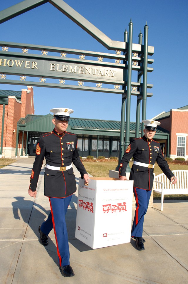 Fort Leavenworth community pitches in for local charities
