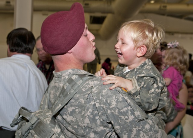 Home for the holidays: Last Soldiers redeploy to Fort Bragg from Iraq
