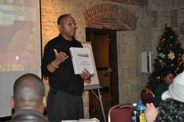 4th MEB Chaplain trains on Army Strong Bonds