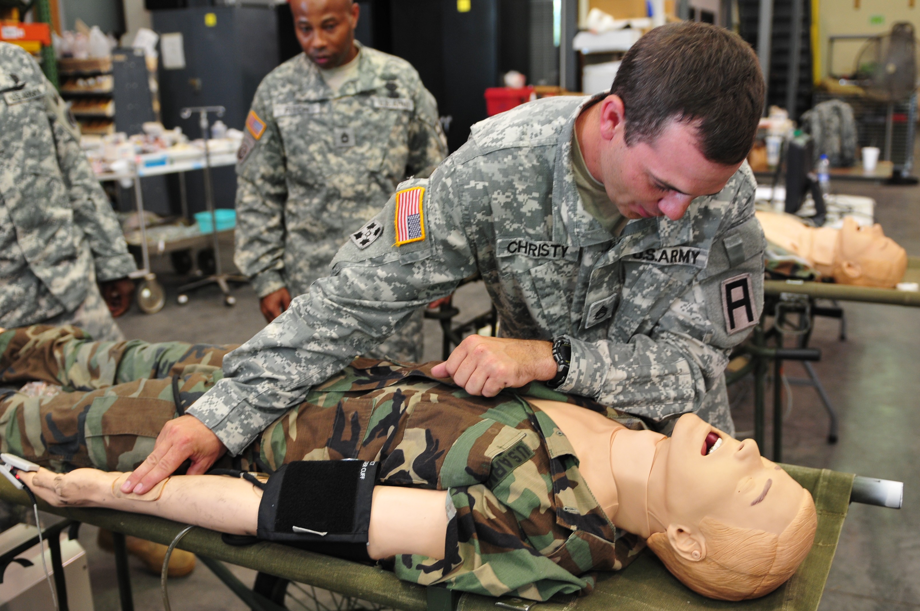 First Army uses simulator training to prevent deaths on battlefield ...