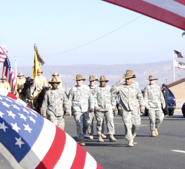 Blackhorse troopers march to veterans' home