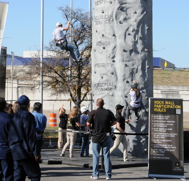 Rock wall exhibit