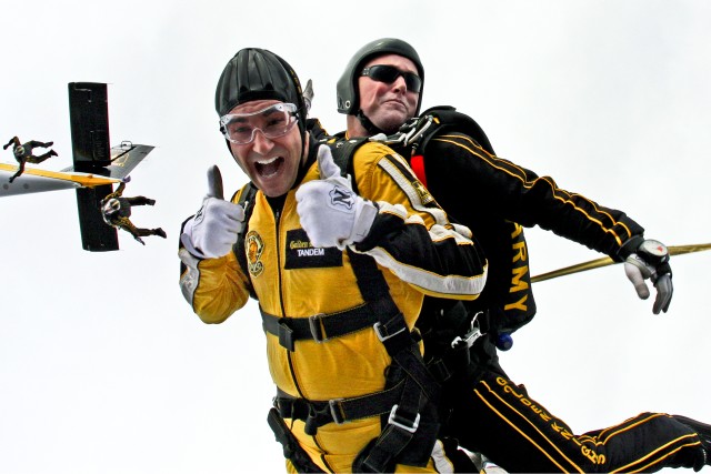 NCOs of the U.S. Army Parachute Team: Knights of the Sky
