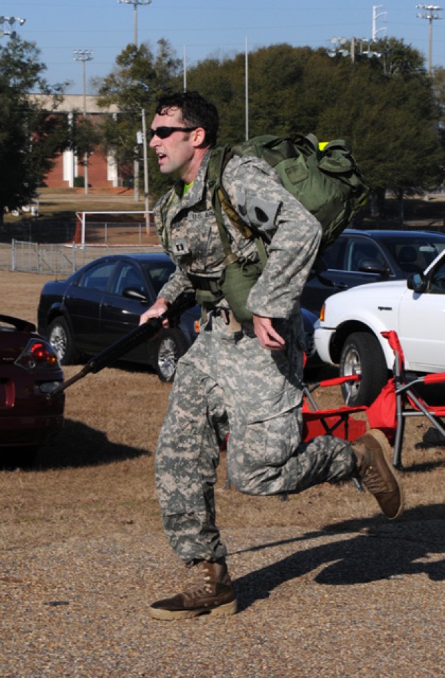 Soldier earns coveted AVC3 Iron Aviator title