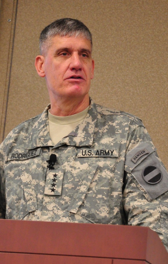 Gen. Rodriguez shares vision of future with senior FORSCOM leaders