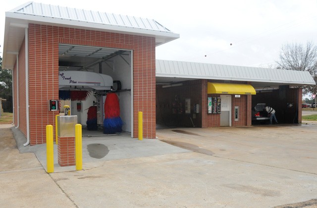 New car wash facility opens on post Friday | Article | The United