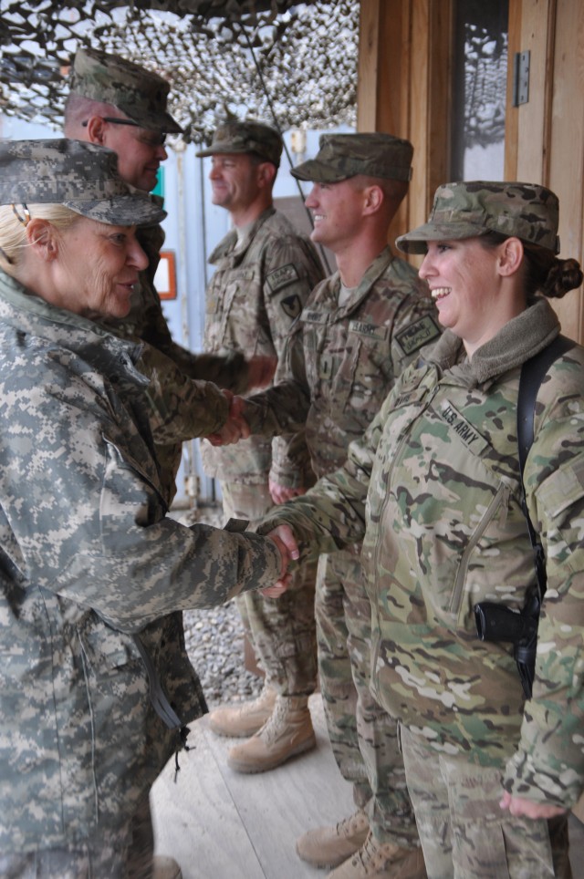 Gen. Ann E. Dunwoody visits AFSBn-KAF